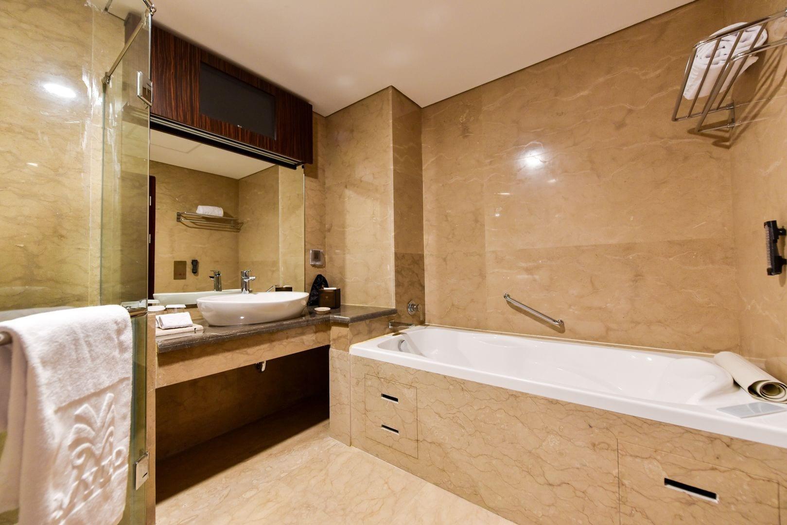 Myko Hotel & Convention Center Makassar Exterior foto