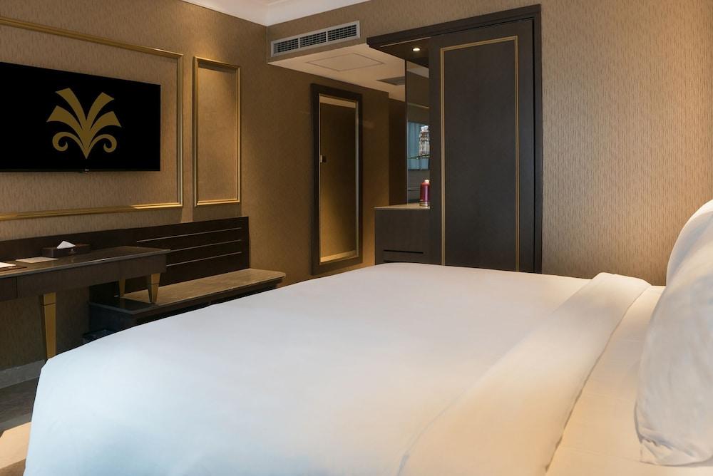 Myko Hotel & Convention Center Makassar Exterior foto